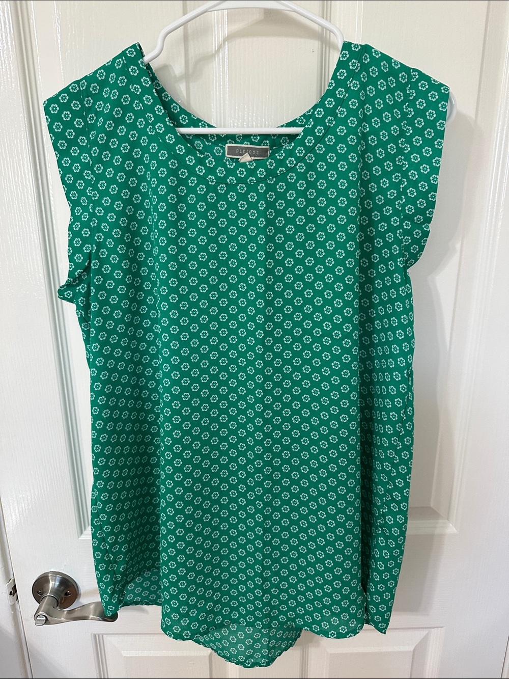 Pleione Emerald Green Floral Flutter-Sleeve Blouse